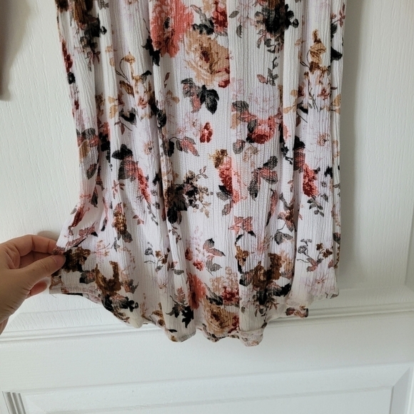 Floral Off The Shoulder Blouse Small - Picture 8 of 9
